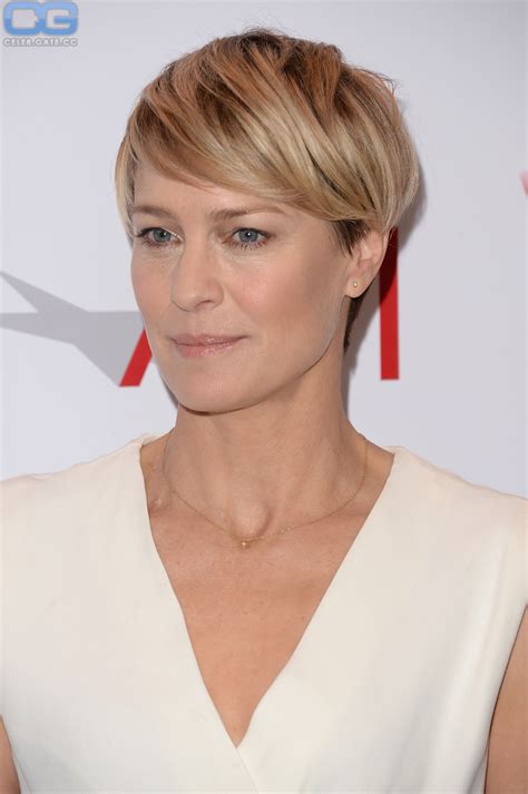 Robin Wright nude pictures, onlyfans leaks, playboy photos